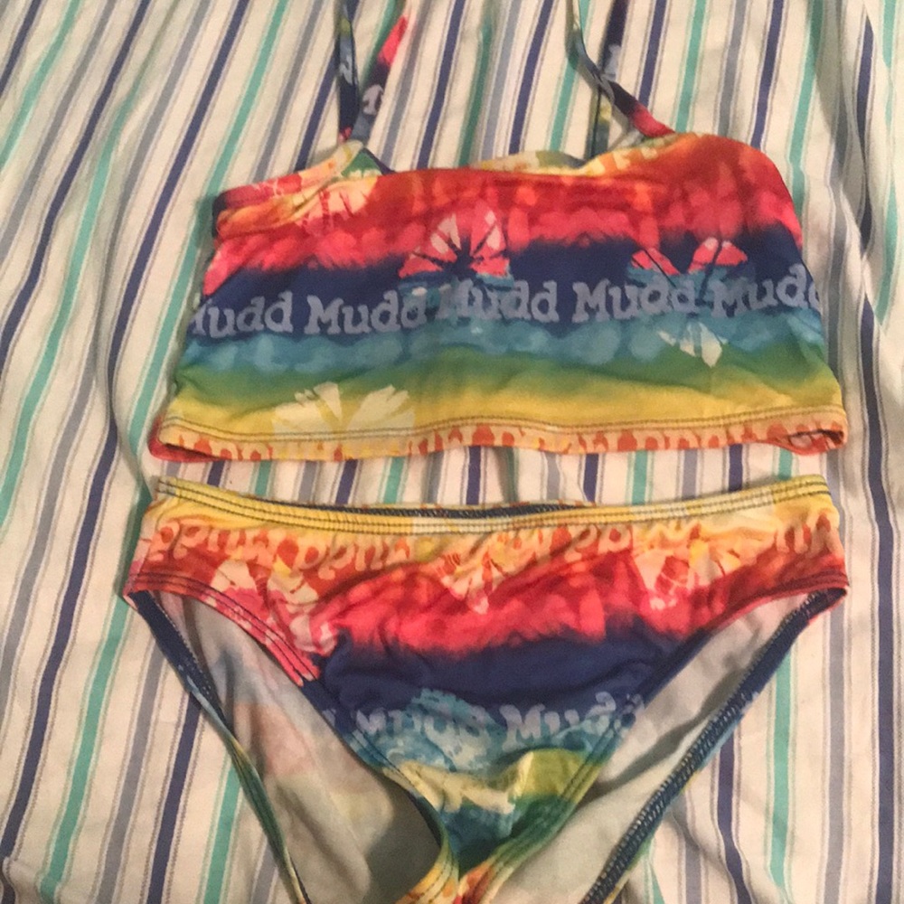 I am selling a bathing suit.